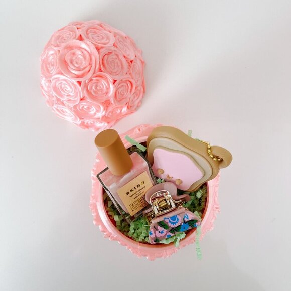 Large Rose-Covered Easter Eggs โ Handcrafted Party Favors, Spring Decor, Wedding - Picture 9 of 11
